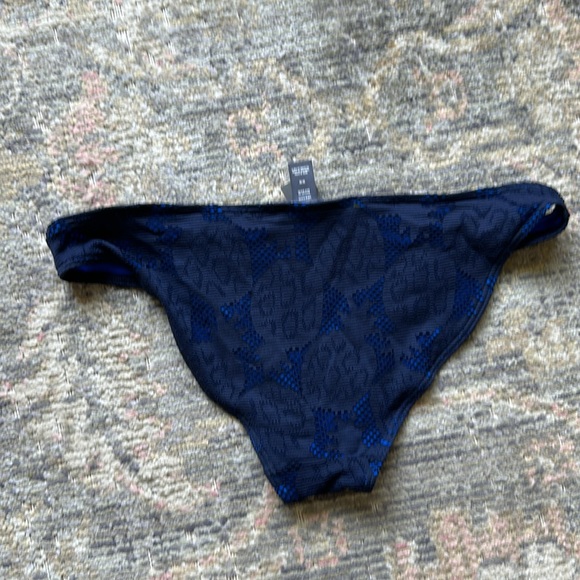 Brand new Aerie bikini pineapples bottom - Picture 2 of 3